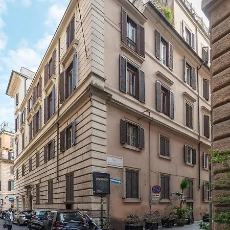 Piazza di Spagna Elegant Apartment-2